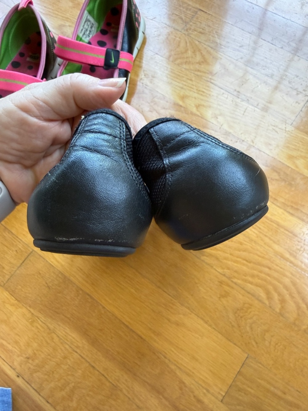 Nike Women’s Black Slip-On Ballerinas + Nike Black/Pink Ballerinas (2pr/1price!) - Picture 7 of 12